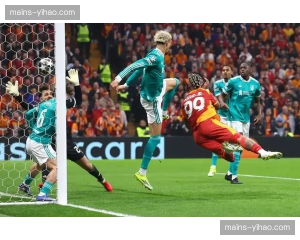 利物浦场均失球1.35个防线稳定性不足，斯洛特阵型频繁调整影响防守体系